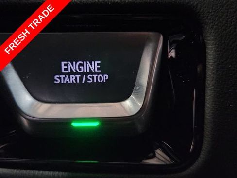 Used 2025 GMC Yukon XL Elevation w/ Technology Package RWD image 19