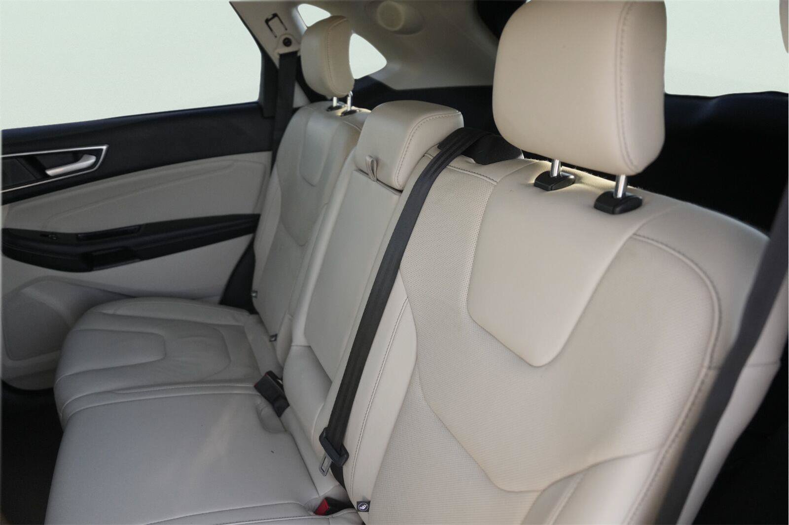 Used 2019 Ford Edge Titanium w/ Equipment Group 301A FWD image 14