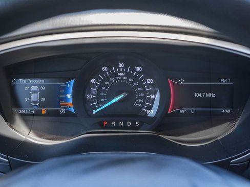 Used 2018 Ford Fusion SE w/ Fusion SE Technology Package FWD image 22