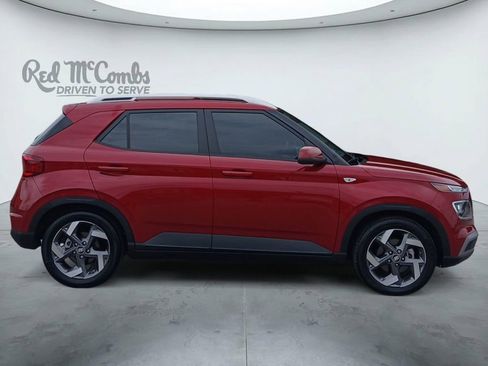 Used 2024 Hyundai Venue SEL FWD image 6