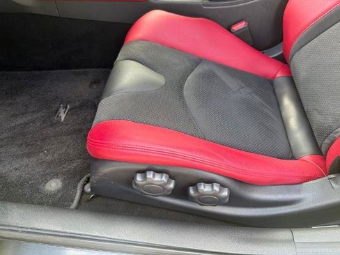 Certified 2024 Nissan Z Performance w/ Floor Mat Package RWD image 17