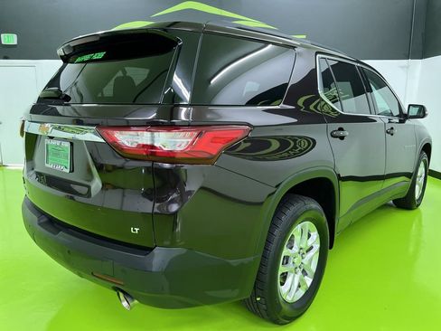Used 2021 Chevrolet Traverse LT AWD/4WD image 9
