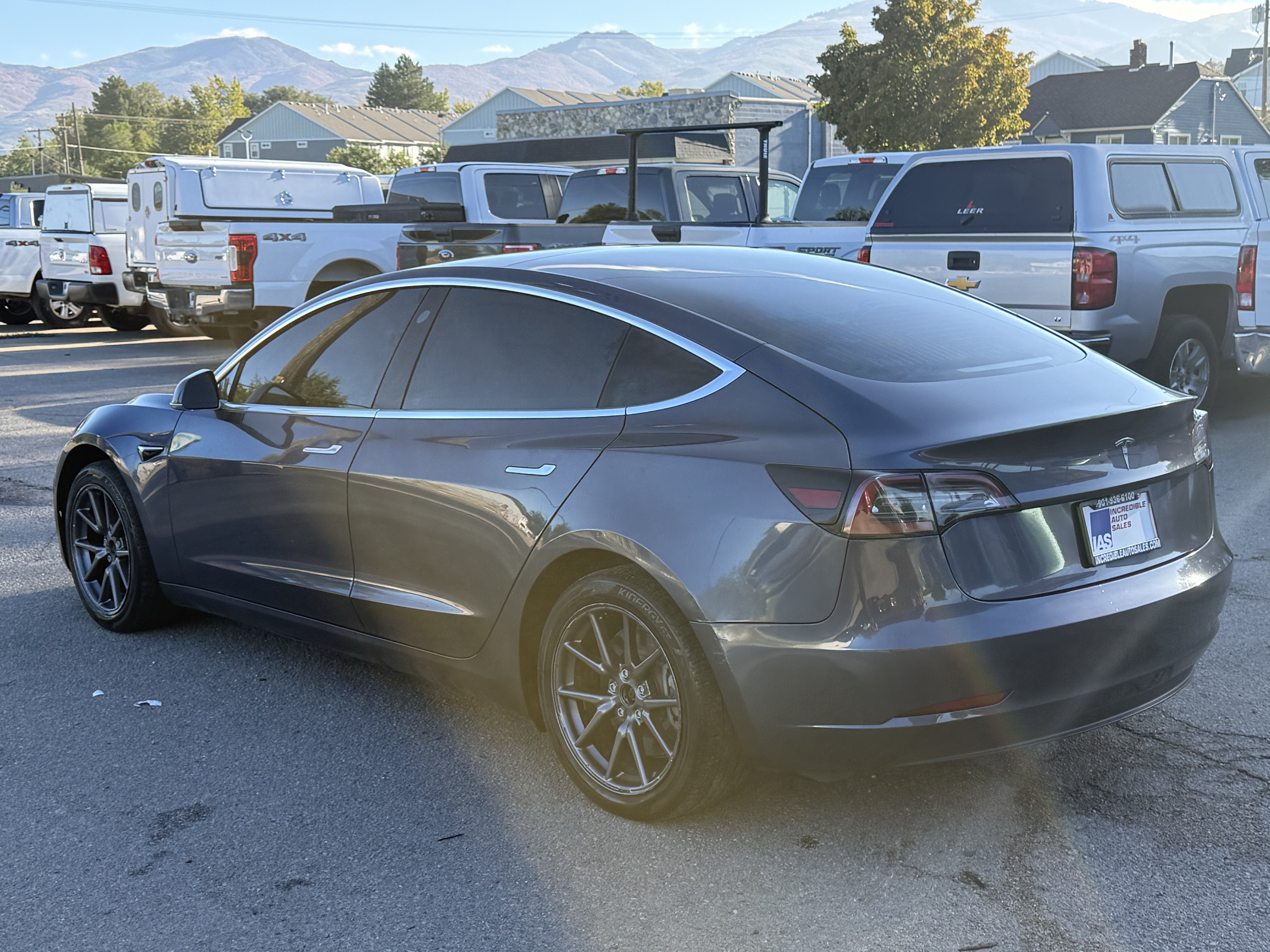 Used 2020 Tesla Model 3 Standard Range Plus RWD image 6