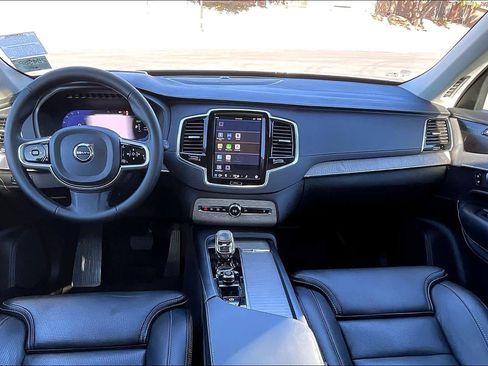 Used 2024 Volvo XC90 T8 Ultimate image 18