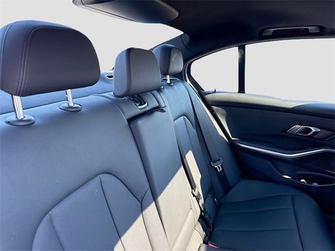 Used 2021 BMW 330e xDrive 330e xDrive w/ Premium Package image 30