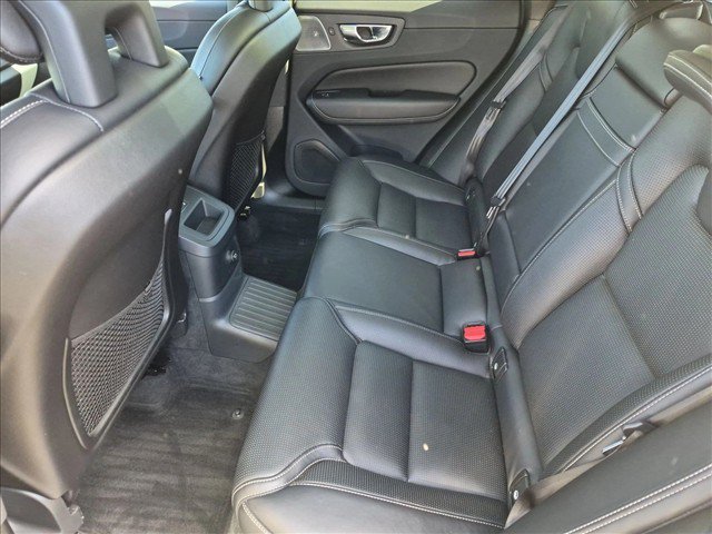 Used 2018 Volvo XC60 T8 Inscription w/ Luxury Seat Package AWD/4WD image 21
