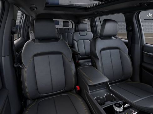 New 2026 Jeep Grand Cherokee L Limited AWD/4WD image 9