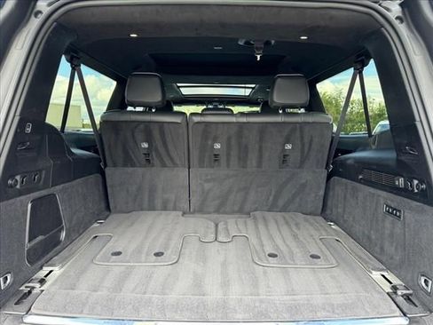 Used 2023 Jeep Grand Wagoneer L Series II image 9