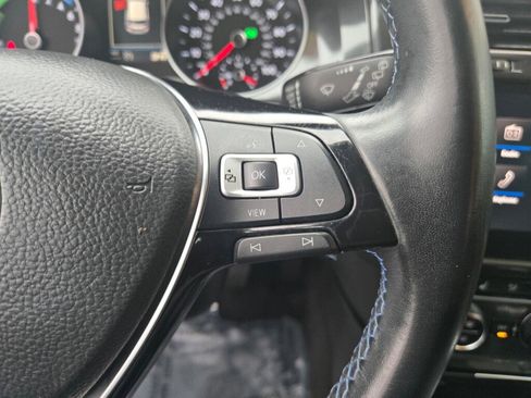 Used 2019 Volkswagen e-Golf SE w/ Driver Assistance Package image 23