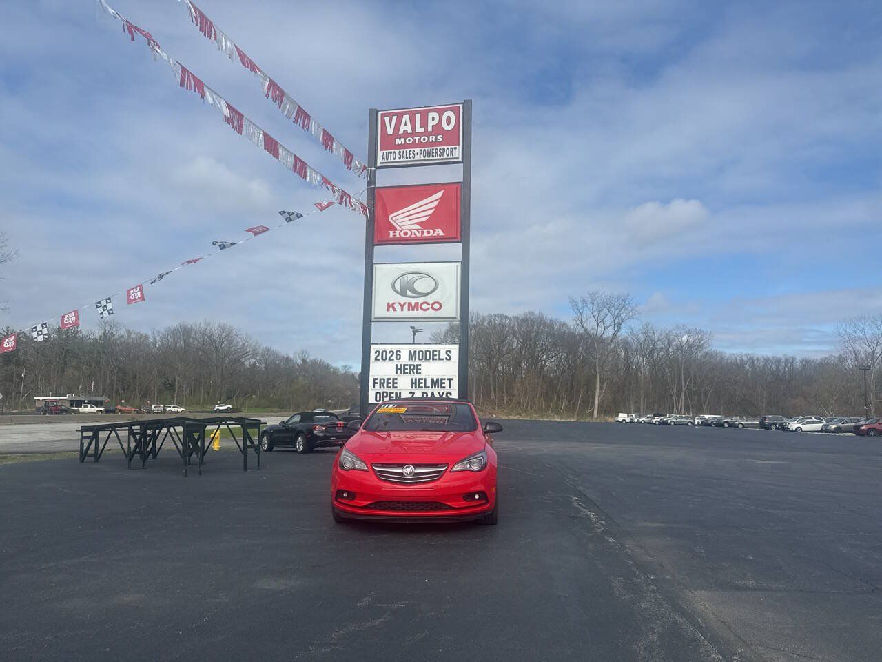 Used 2018 Buick Cascada Sport Touring w/ Dark Effects Package FWD image 5