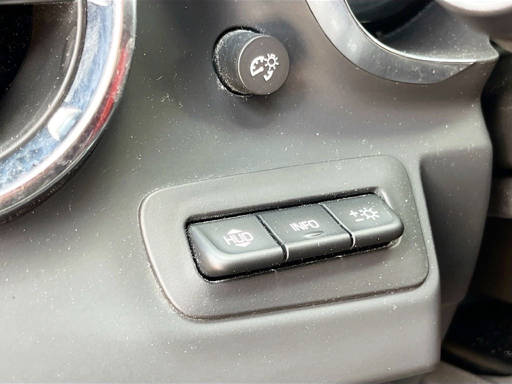 Used 2023 Chevrolet Camaro SS RWD image 10