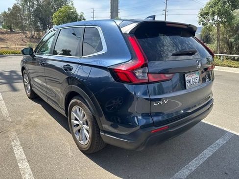 Used 2024 Honda CR-V EX image 3