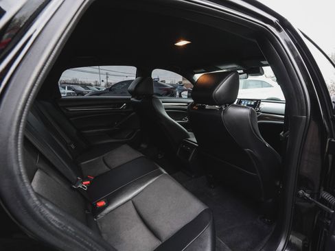 Used 2022 Honda Accord Sport image 32