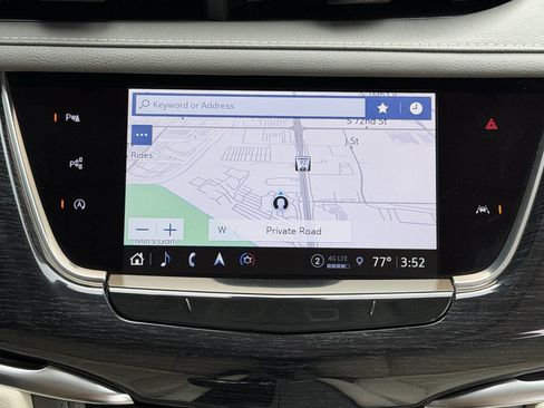 Used 2024 Cadillac XT6 Premium Luxury w/ Technology Package AWD/4WD image 32