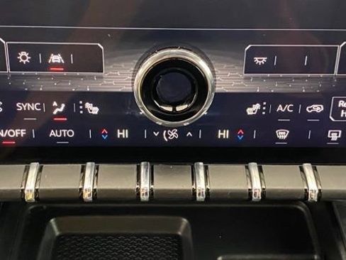 Used 2024 GMC Acadia Elevation image 36