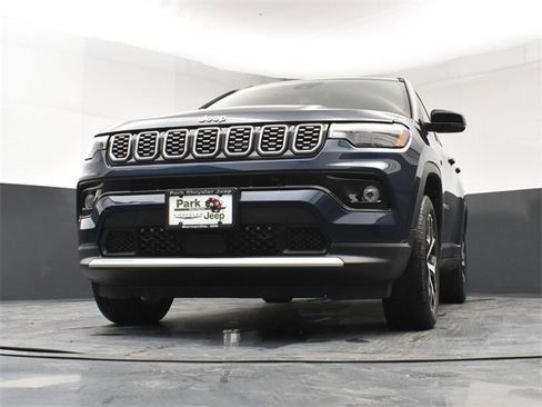 New 2026 Jeep Compass Limited image 20
