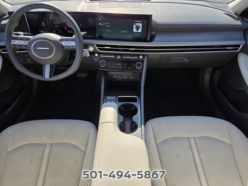 Used 2025 Hyundai Sonata SEL FWD image 12