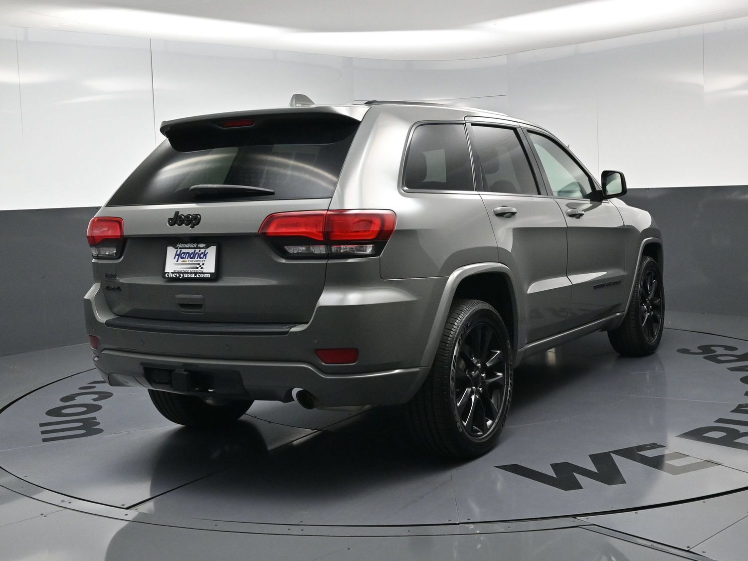 Used 2021 Jeep Grand Cherokee Laredo X AWD/4WD image 9
