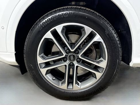 Used 2025 Audi Q5 Premium w/ Convenience Package AWD/4WD image 28