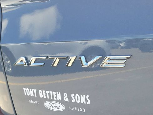 Used 2024 Ford Escape Active w/ Tech Pack #1 AWD/4WD image 7