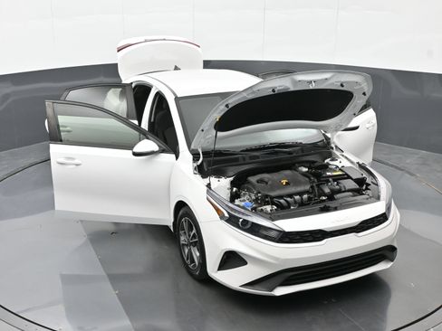 Used 2023 Kia Forte LXS w/ LXS Technology Package FWD image 45