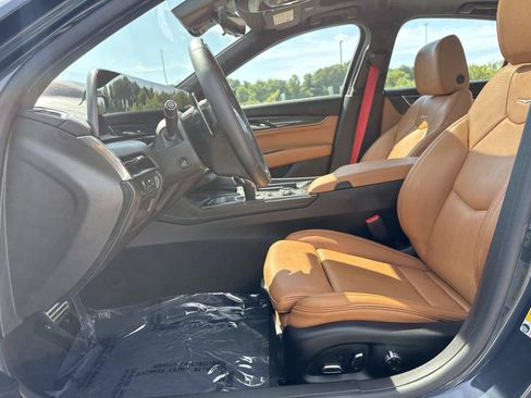 Used 2026 Cadillac CT5 V w/ Platinum Package RWD image 14