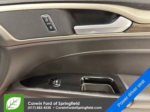 Used 2016 Ford Fusion SE w/ Equipment Group 202A image 12