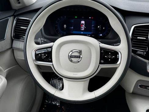 New 2025 Volvo XC90 B6 Plus w/ Protection Package Premier image 16
