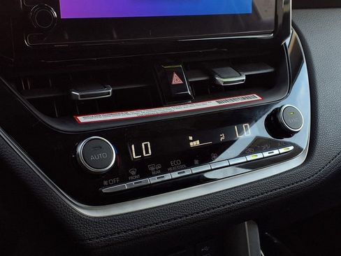 Certified 2024 Toyota Corolla Cross XLE w/ Convenience Package image 10