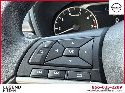 Used 2024 Nissan Altima 2.5 SV FWD image 19