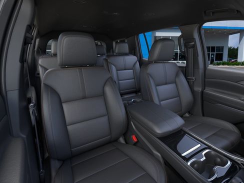 New 2026 Chevrolet Traverse High Country image 16