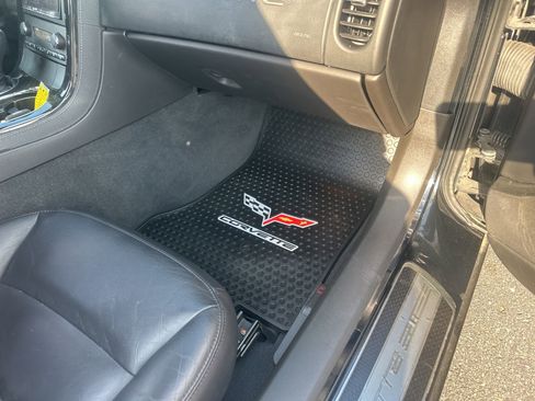 Used 2011 Chevrolet Corvette Grand Sport RWD image 14