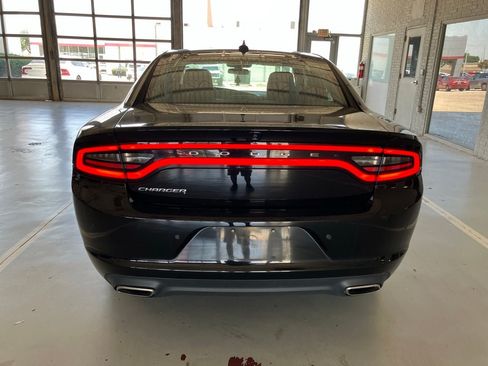 Used 2023 Dodge Charger SXT RWD image 5