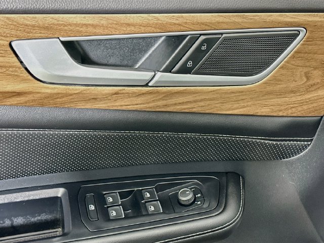 Certified 2024 Volkswagen Atlas SE AWD/4WD image 18