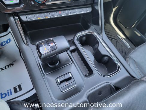 Used 2024 GMC Sierra 1500 AT4 image 30