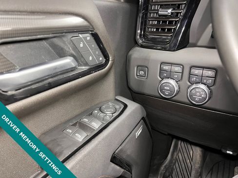 Used 2025 GMC Sierra 2500 AT4 w/ AT4 Premium Plus Package image 8