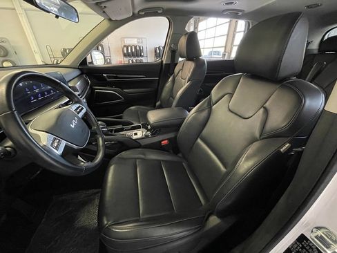 Used 2025 Kia Telluride S AWD/4WD image 22
