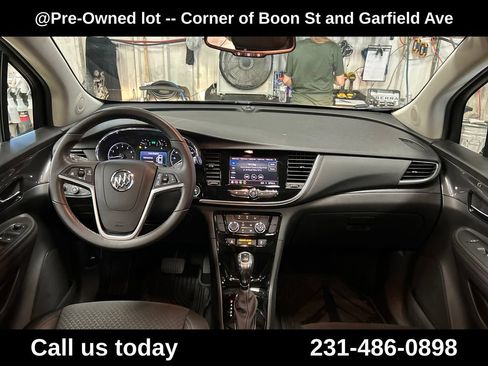 Used 2022 Buick Encore Preferred w/ Safety Package AWD/4WD image 18
