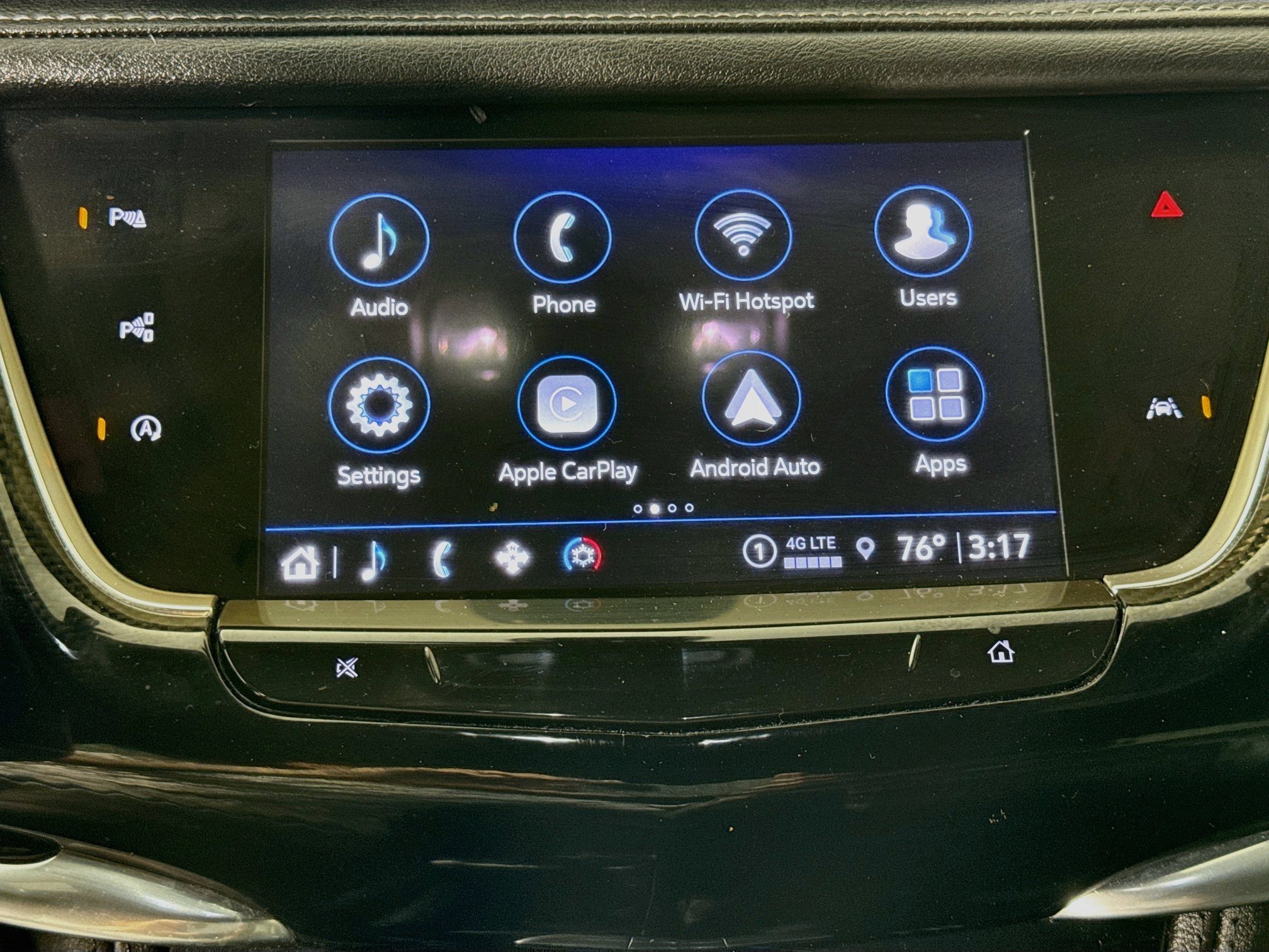 Used 2022 Cadillac XT6 Sport w/ Technology Package AWD/4WD image 17
