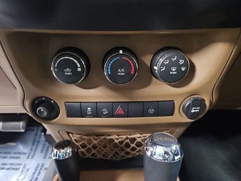 Used 2013 Jeep Wrangler Rubicon w/ PWR Convenience Group image 24