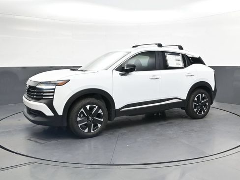 Certified 2026 Nissan Kicks SV w/ Cold Weather Package AWD/4WD image 12