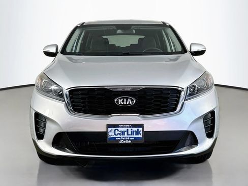 Used 2020 Kia Sorento FWD V6 image 2