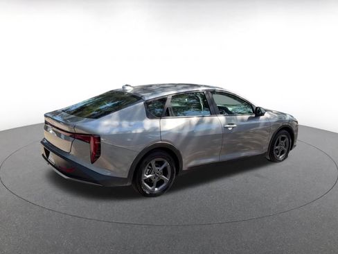 Used 2025 Kia K4 FWD image 15