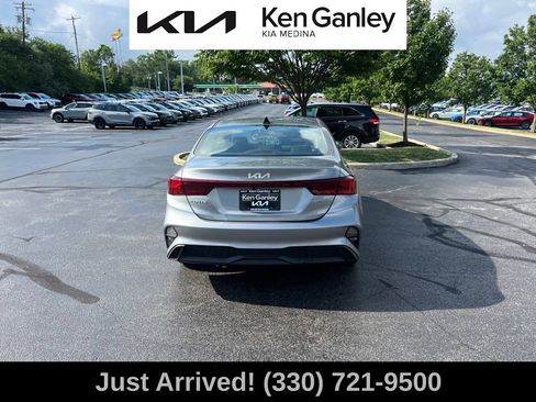 Certified 2024 Kia Forte LXS FWD image 6
