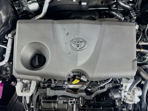 Used 2025 Toyota RAV4 XLE w/ Convenience Package image 34