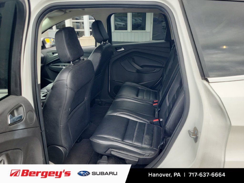 Used 2019 Ford Escape Titanium AWD/4WD image 9