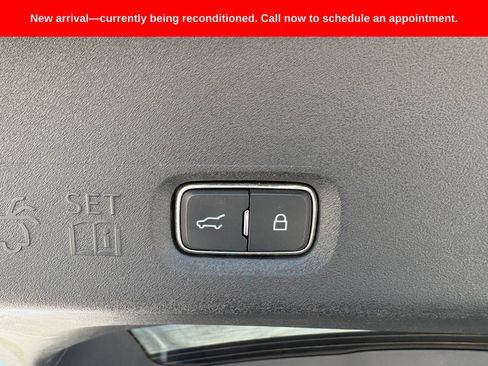 Used 2025 Ford Expedition Max Active RWD image 7