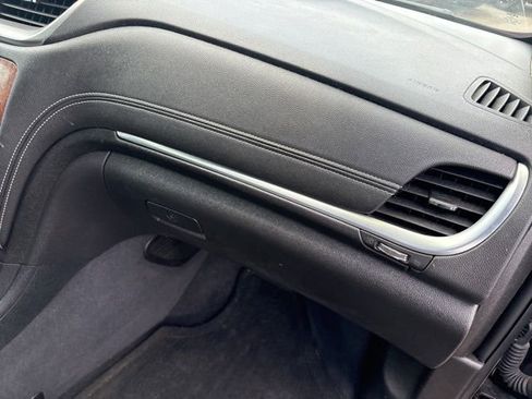 Used 2014 Chevrolet Traverse LT FWD image 14