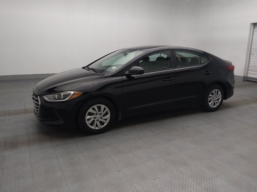 Used 2018 Hyundai Elantra SE FWD image 2