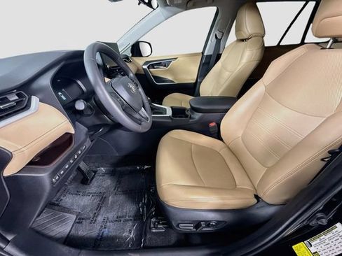Certified 2025 Toyota RAV4 Limited w/ Advanced Technology Package FWD image 22